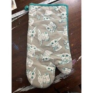 Star Wars Grogu Baby Yoda Oven Mitt